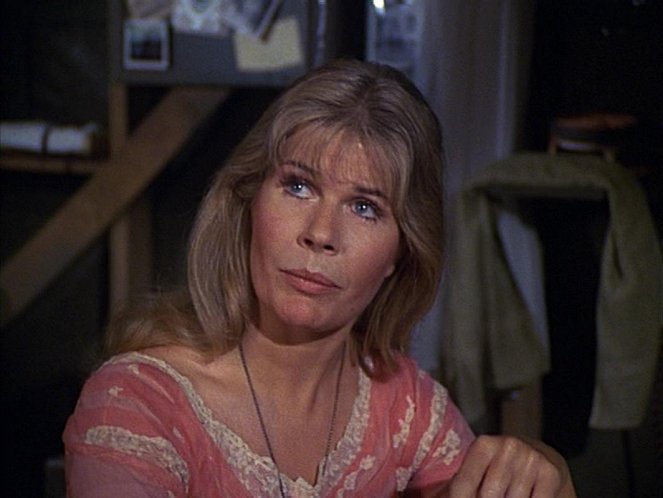 M*A*S*H - Bananas, Crackers and Nuts - Photos - Loretta Swit