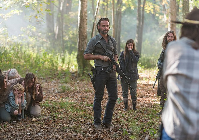 The Walking Dead - Something They Need - Photos - Andrew Lincoln