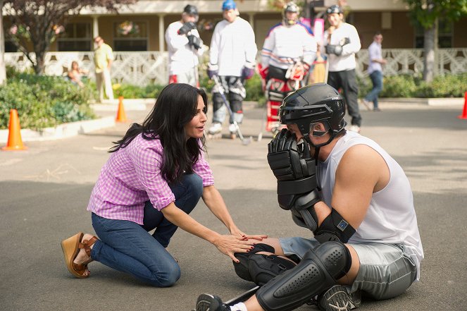 Město žen - Nespavost - Z filmu - Courteney Cox, Josh Hopkins