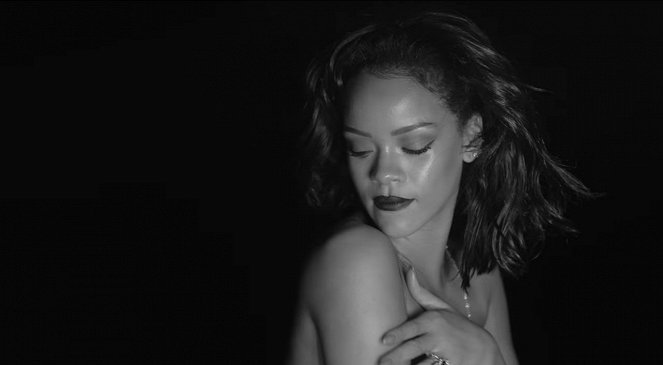 Rihanna - Kiss It Better - De la película - Rihanna