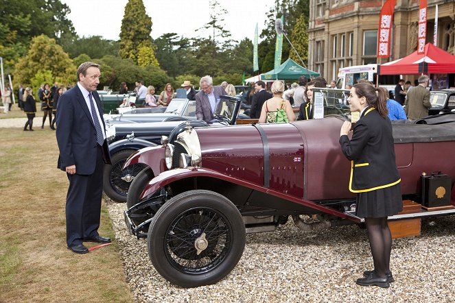 Midsomer Murders - Season 14 - Death in the Slow Lane - Photos - Neil Dudgeon, Daisy Keeping