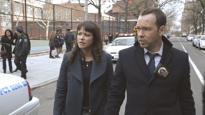 Blue Bloods - Crime Scene New York - Season 4 - Open Secrets - Photos - Marisa Ramirez, Donnie Wahlberg