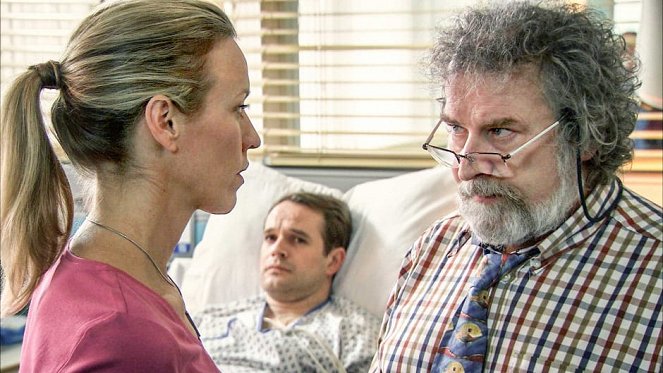 Holby City - Photos