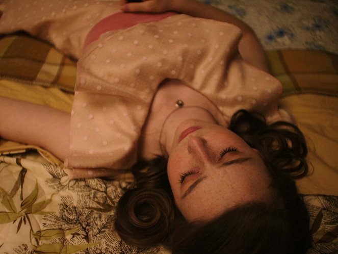 Girl Asleep - Filmfotos - Bethany Whitmore