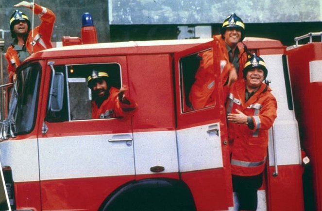 I pompieri - Do filme - Christian De Sica, Ricky Tognazzi, Lino Banfi