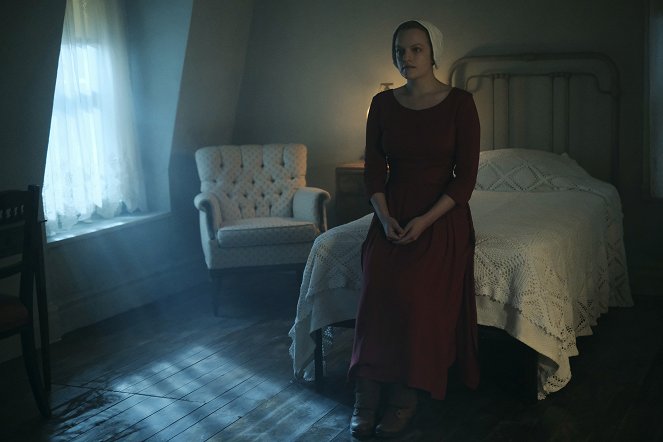 The Handmaid's Tale - Offred - Photos - Elisabeth Moss