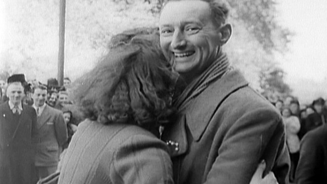 1945 : Le temps du retour - Kuvat elokuvasta