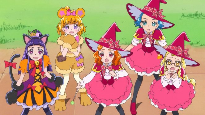 Witchy Pretty Cure! - Photos