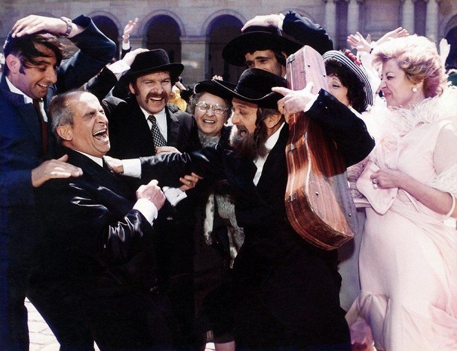 Jákob rabbi kalandjai - Filmfotók - Louis de Funès