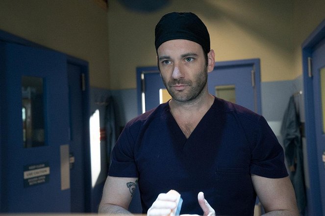 Chicago Med - Unter Beobachtung - Filmfotos - Colin Donnell