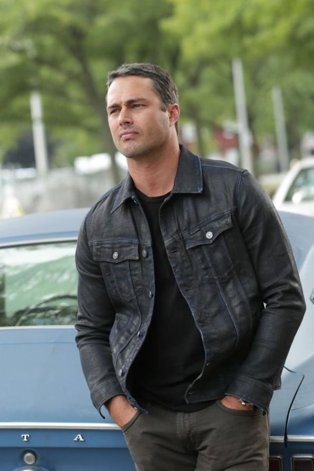 Chicago Fire - Wow Me - Photos - Taylor Kinney