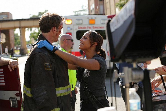 Chicago Fire - Just Drive the Truck - Making of - Monica Raymund
