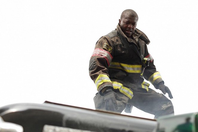 Chicago Fire - Just Drive the Truck - Van film - Edwin Hodge