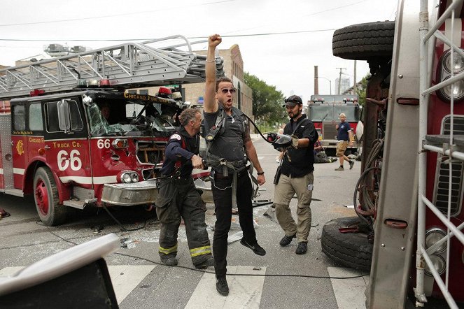 Chicago Fire - Just Drive the Truck - Making of