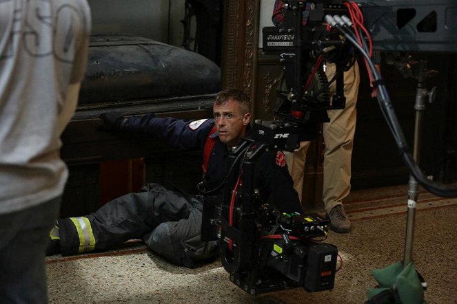 Chicago Fire - The Nuclear Option - Making of - David Eigenberg