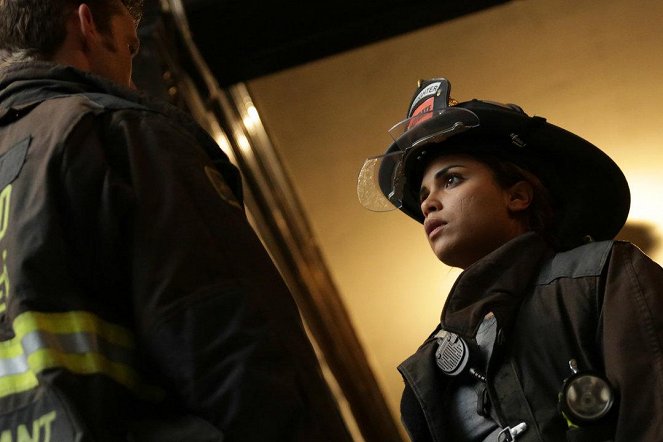 Chicago Fire - The Nuclear Option - De la película - Monica Raymund