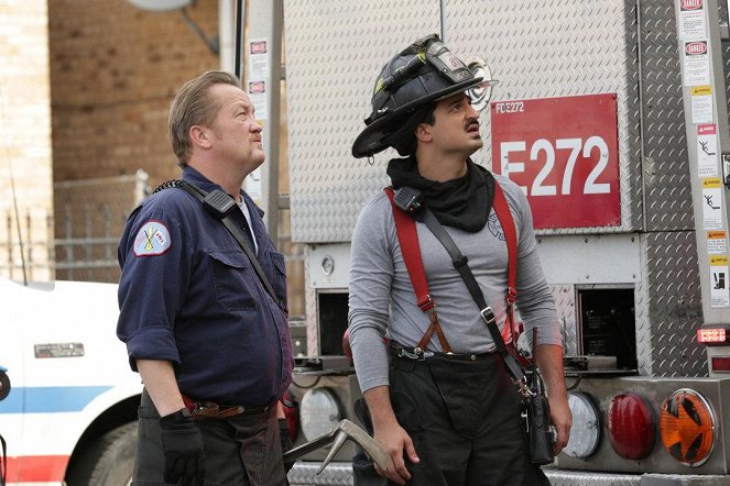 Chicago Fire - Season 3 - Šílenec a hlupáci - Z filmu - Christian Stolte, Yuriy Sardarov