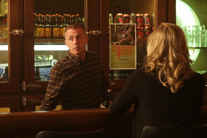 Chicago Fire - Nobody Touches Anything - Photos - David Eigenberg