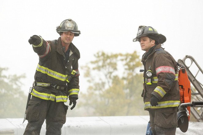Chicago Fire - Karriereleiter - Filmfotos - Taylor Kinney