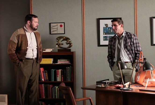 Mad Men - My Old Kentucky Home - Photos - Michael Gladis, Miles Fisher