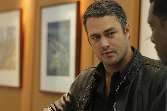 Chicago Fire - Let Him Die - Photos - Taylor Kinney