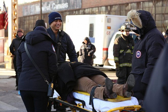 Chicago Fire - Un prédateur en embuscade - Tournage - Charlie Barnett