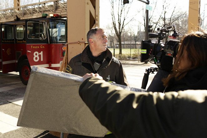 Chicago Fire - Ambush Predator - Making of - David Eigenberg