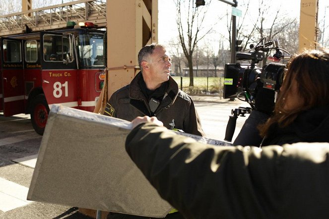 Chicago Fire - Dopadnout dravce - Z nakrúcania - David Eigenberg