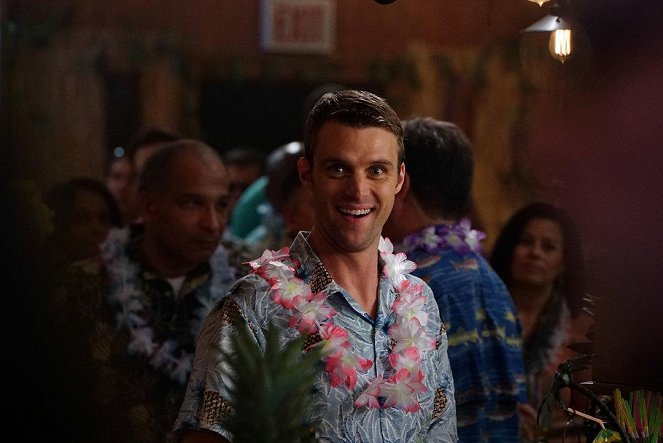 Chicago Fire - Call It Paradise - Photos - Jesse Spencer
