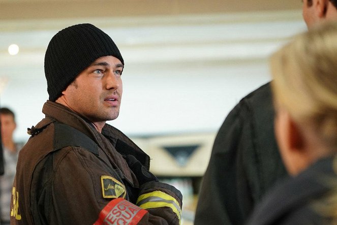 Chicago Fire - Na oślep w stronę katastrofy - Z filmu - Taylor Kinney