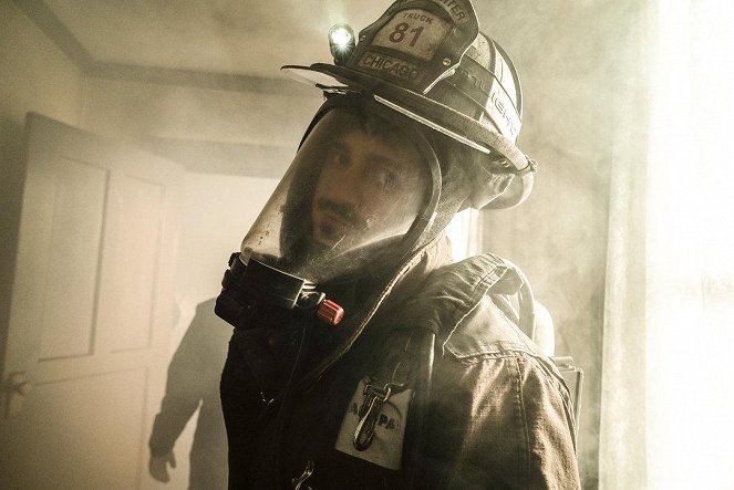 Chicago Fire - Revierkämpfe - Dreharbeiten - Yuriy Sardarov