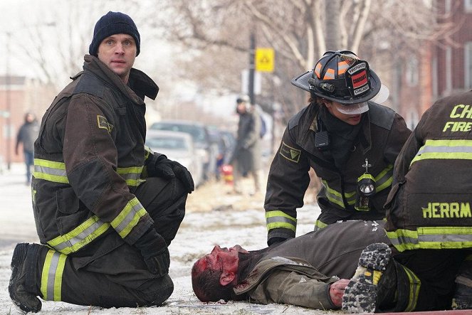 Chicago Fire - Red Rag the Bull - Photos - Jesse Spencer