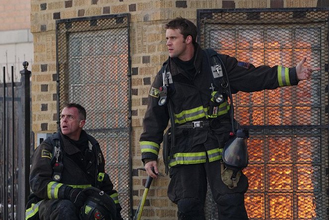 Chicago Fire - Le Mensonge de trop - Film - David Eigenberg, Jesse Spencer