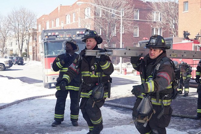 Chicago Fire - Season 3 - Forgiving, Relentless - Kuvat elokuvasta - Eamonn Walker, Randy Flagler