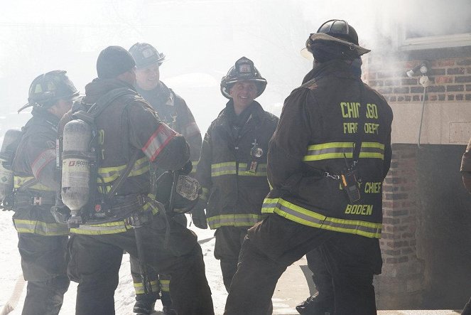 Chicago Fire - Forgiving, Relentless, Unconditional - Photos