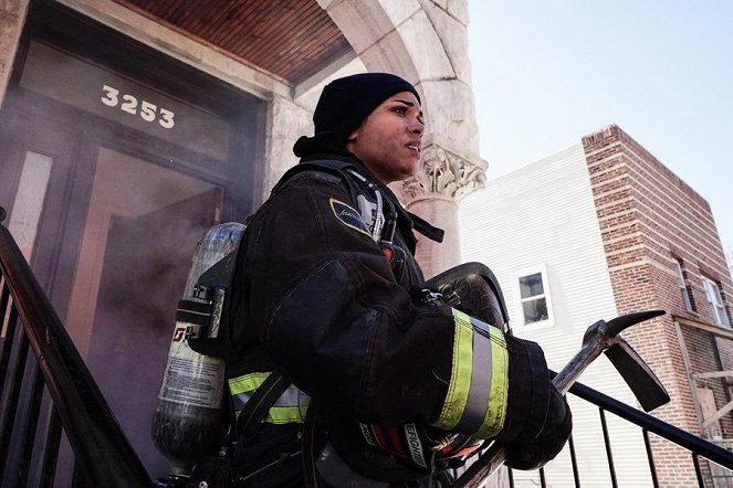 Chicago Fire - Forgiving, Relentless, Unconditional - Photos - Monica Raymund