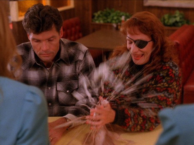 Městečko Twin Peaks - Osamělé duše - Z filmu - Everett McGill, Wendy Robie