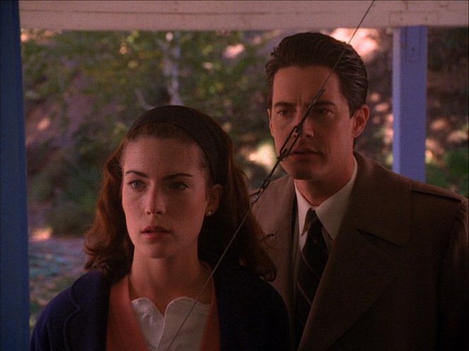 Miasteczko Twin Peaks - Samosąd - Z filmu - Lara Flynn Boyle, Kyle MacLachlan