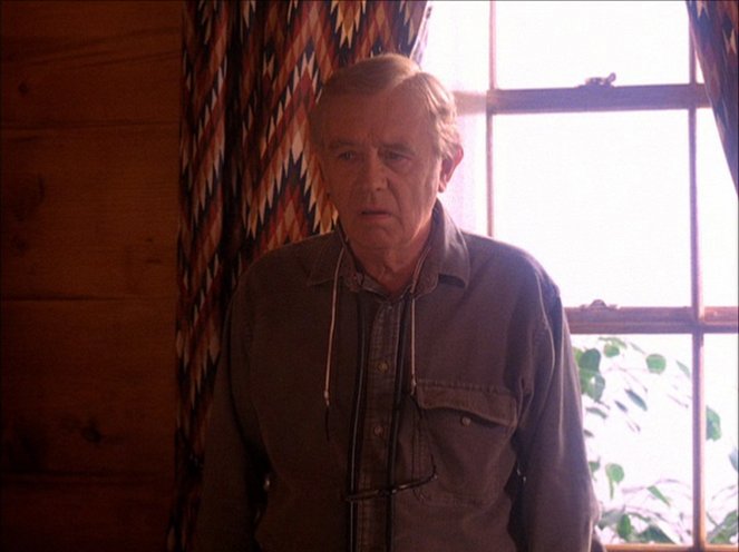 Twin Peaks - Season 2 - Arbitrary Law - Van film - Warren Frost
