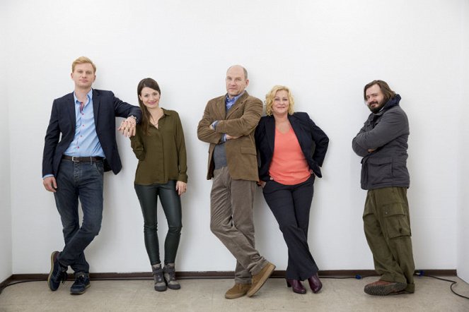 Der Chef ist tot - Werbefoto - Lucas Prisor, Julia Hartmann, Götz Schubert, Petra Kleinert, Daniel Christensen