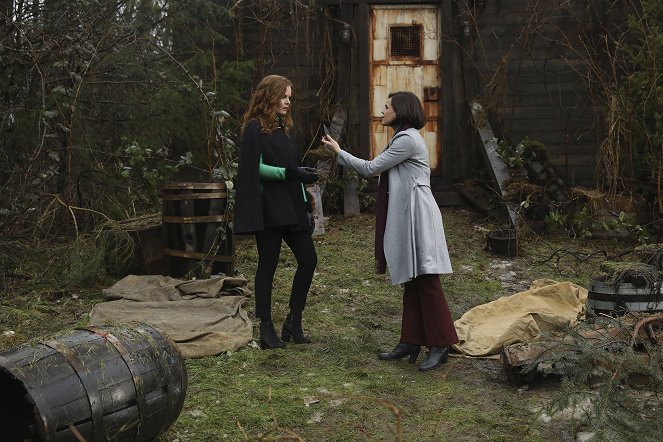 Once Upon a Time - Where Bluebirds Fly - Van film - Rebecca Mader, Lana Parrilla