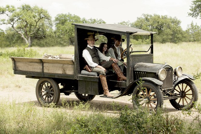 The Son - First Son of Texas - Van film - Pierce Brosnan, Sydney Lucas
