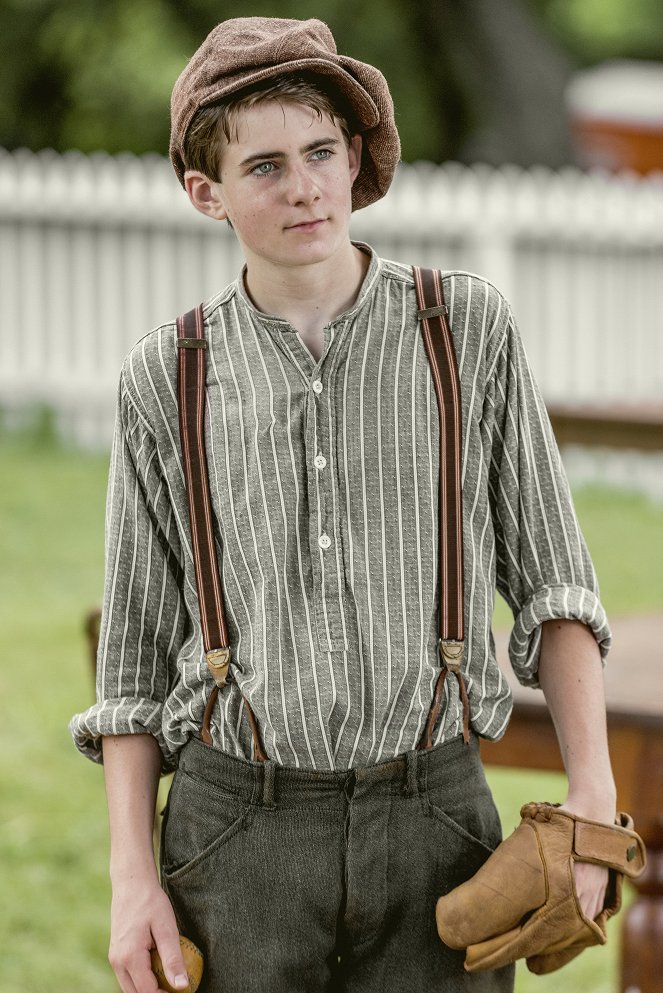 The Son - Season 1 - First Son of Texas - Photos - Caleb Burgess