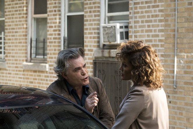 Shades of Blue - Chaos Is Come Again - Filmfotók - Ray Liotta, Jennifer Lopez