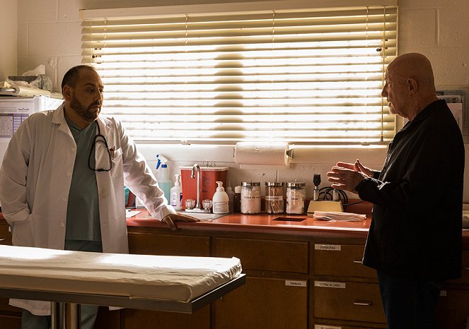 Better Call Saul - Season 3 - Meg nem térülő befektetés - Filmfotók - JB Blanc, Jonathan Banks