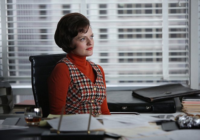Mad Men - In Care Of - Photos - Elisabeth Moss