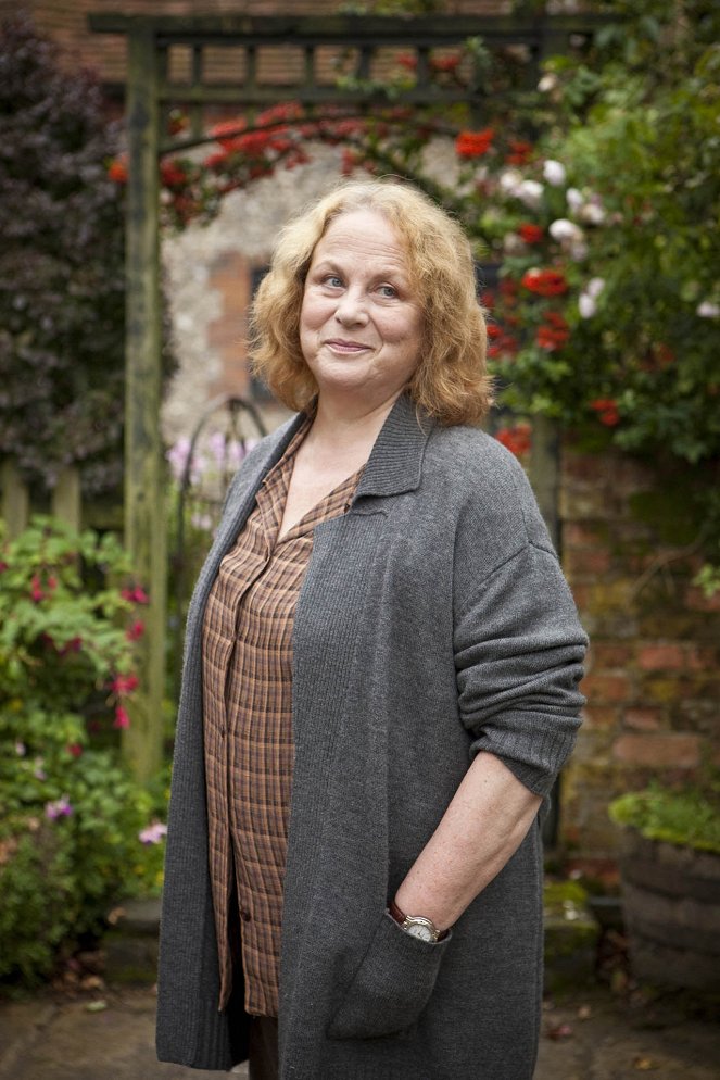Midsomer Murders - Echoes of the Dead - Photos - Pam Ferris