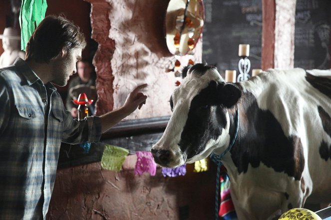 The Last Man on Earth - Mooovin' In - Photos