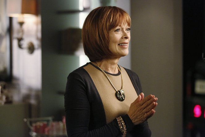 Castle - Dressed to Kill - Photos - Frances Fisher