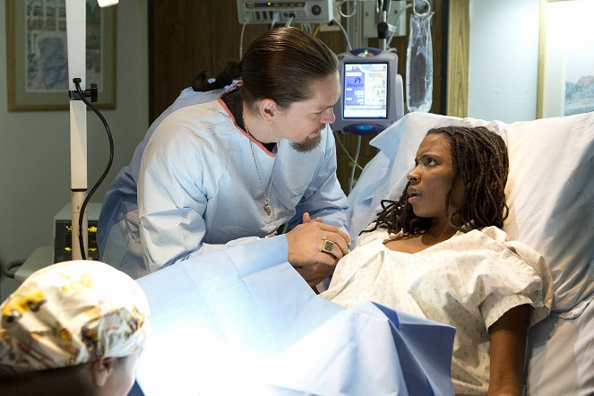 Shameless - Season 4 - Liver, I Hardly Know Her - Photos - Steve Howey, Shanola Hampton